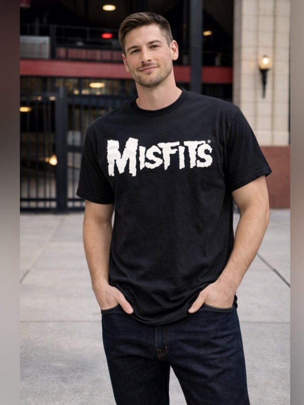 Men NWOT Misfits Tee